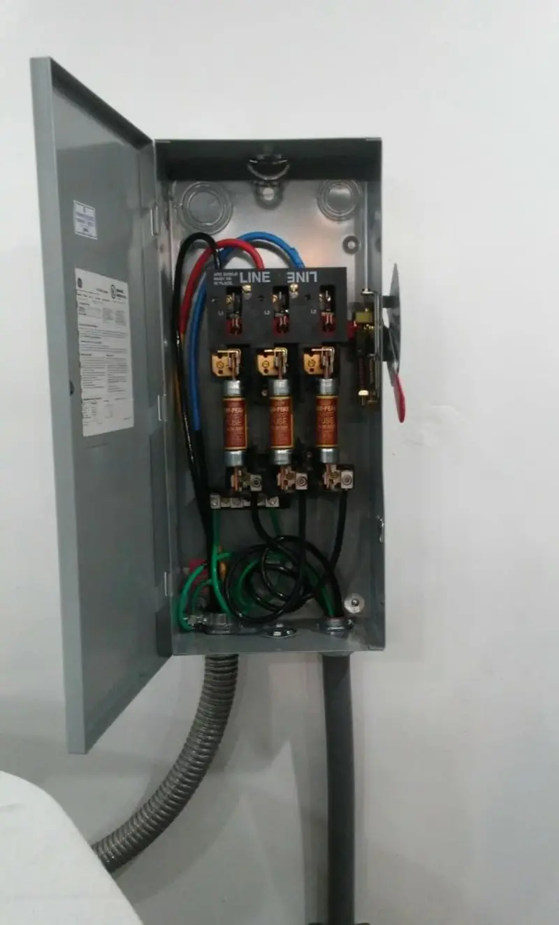 Three-phase disconnect switch installed for Smoke Detector Installation in Sarasota